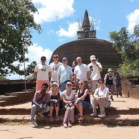 Windy Villa Polonnaruwa Exteriör bild